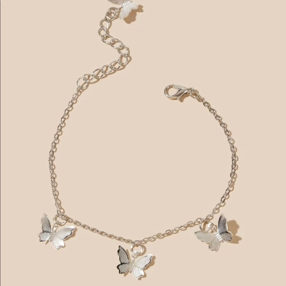 ✨2/$25✨Silver Butterfly Charm Bracelet✨ - Picture 1 of 4